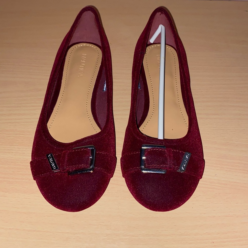 Nautica  Women’s Flat Shoes